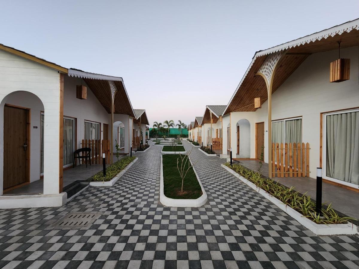 Vits Daman Devka Beach Exteriér fotografie